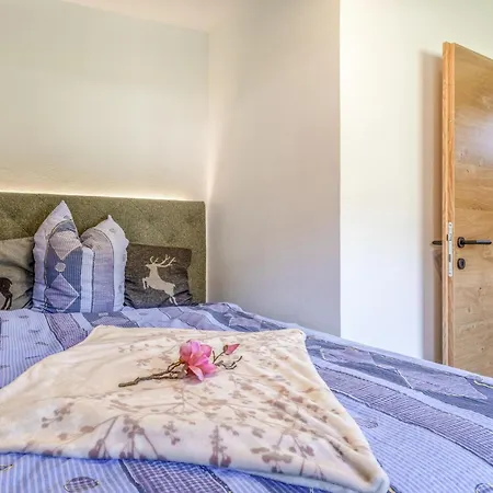 Perle ザールバッハ・ヒンターグレム